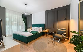 Bellatrix Suite With Parking-Tractoru Coresi